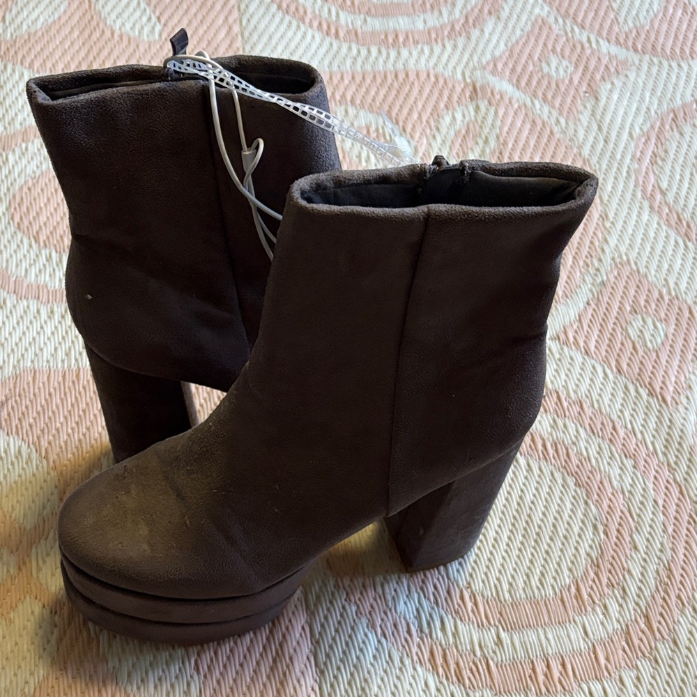 Elegant GRAY Ankle Boots